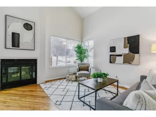 Photo #2: 6764134 Listing