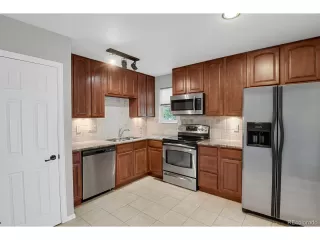 Photo #5: 6765360 Listing 