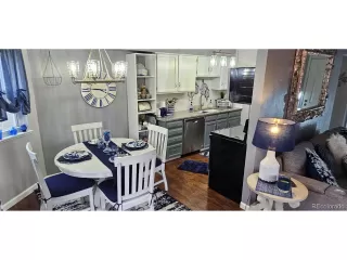 Photo #3: 6766518 Listing