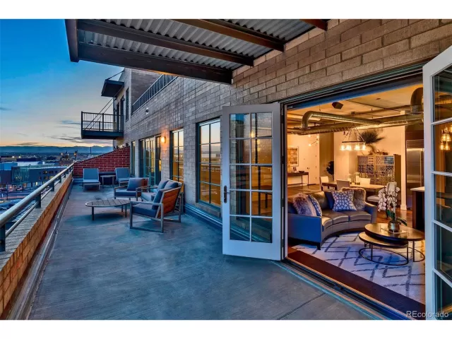 MLS: 6769035 Condo For Sale