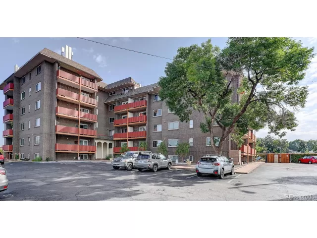 MLS: 6773741 Condo For Sale