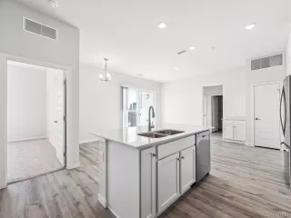 Photo #5: 6775588 Listing