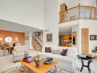 Photo #3: 6776447 Listing