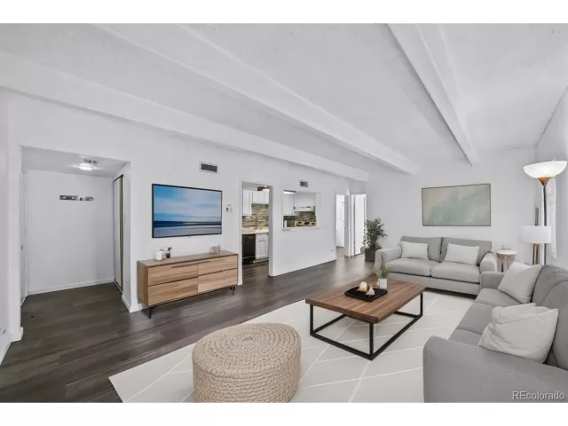 MLS: 6782430 Condo For Sale
