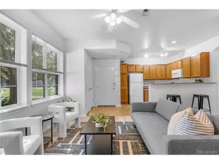 Photo #5: 6786067 Listing