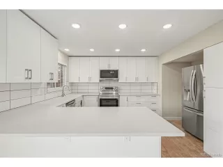 Photo #2: 6786384 Listing 