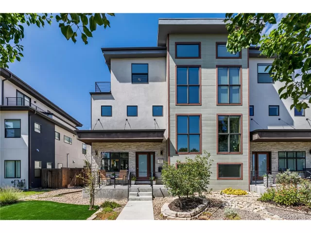 MLS: 6787736 Condo For Sale