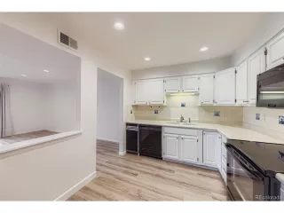 Photo #3: 6792637 Listing 