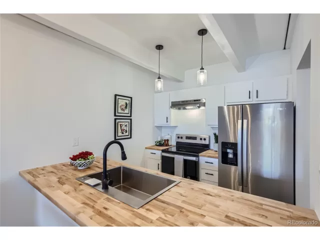 MLS: 6796734 Condo For Sale