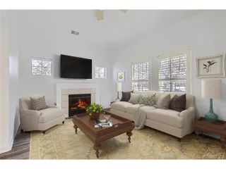 Photo #3: 6797254 Listing