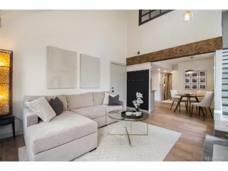 Photo #2: 6797521 Listing