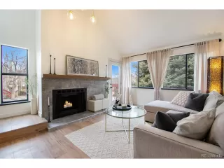 Photo #4: 6797521 Listing