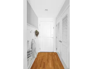 Photo #3: 6799144 Listing