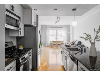 Photo #4: 6799144 Listing