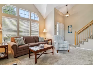 Photo #5: 6801348 Listing