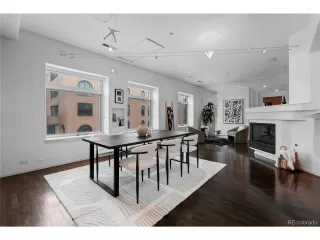 Photo #3: 6802322 Listing