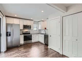 Photo #4: 6804283 Listing