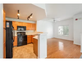 Photo #5: 6805467 Listing 