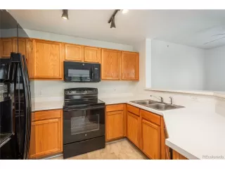 Photo #6: 6805467 Listing 