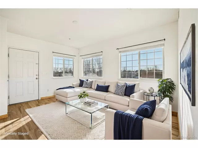 MLS: 6807997 Condo For Sale