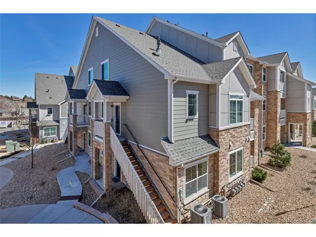 MLS: 6809611 Condo For Sale