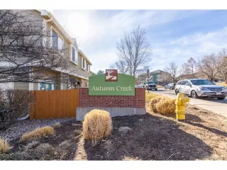 Photo #2: 6810142 Listing