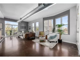 Photo #2: 6811156 Listing