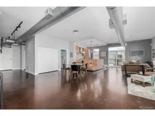 Photo #4: 6811156 Listing