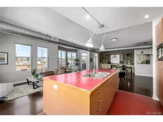 Photo #5: 6811156 Listing