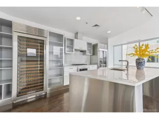 Photo #6: 6811550 Listing 