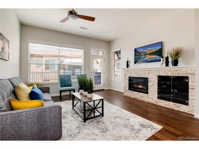 MLS: 6812092 Condo For Sale