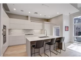 Photo #4: 6813487 Listing 