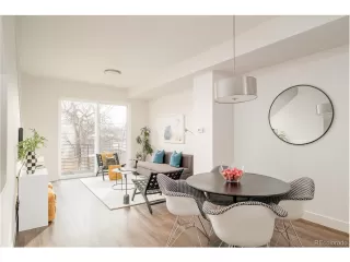 Photo #6: 6817935 Listing