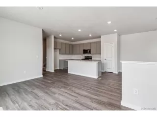 Photo #5: 6820321 Listing 