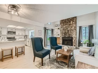 Photo #4: 6821659 Listing