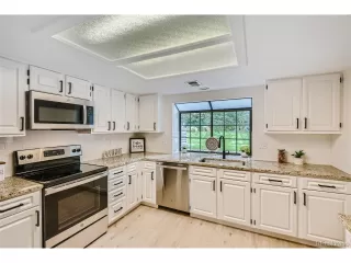 Photo #6: 6821659 Listing