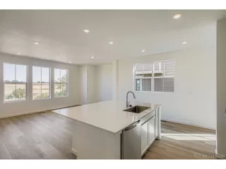 Photo #2: 6822407 Listing