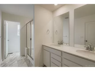 Photo #6: 6822407 Listing