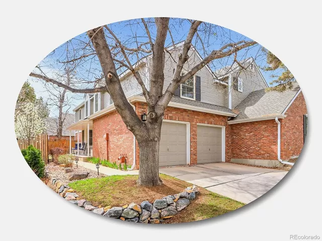 MLS: 6823708 Condo For Sale