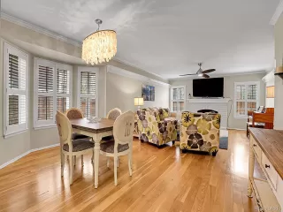 Photo #6: 6823708 Listing