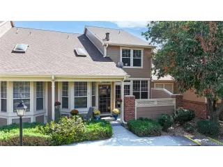 More Details about MLS # 6826953 : 4052 S ABILENE CIR C AURORA CO 80014