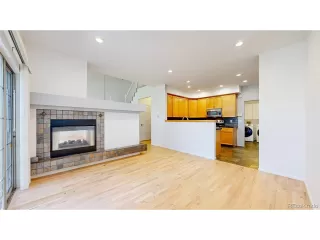 Photo #5: 6826953 Listing