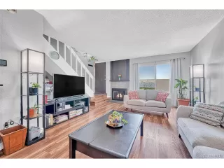 Photo #4: 6827889 Listing