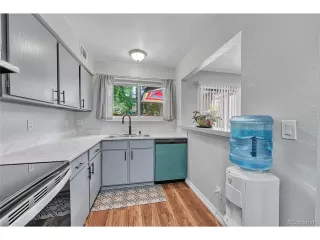 Photo #6: 6827889 Listing