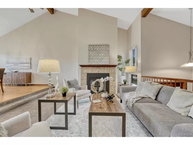MLS: 6829254 Condo For Sale