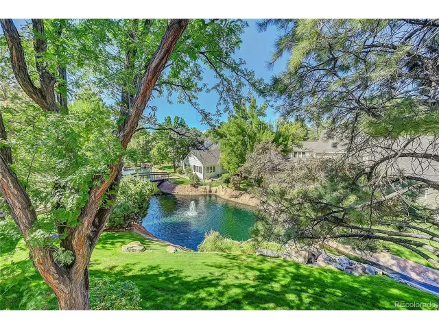 MLS: 6829614 Condo For Sale