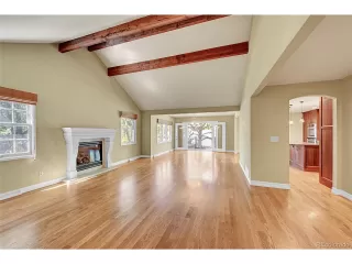 Photo #3: 6829614 Listing 