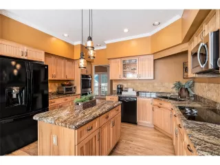 Photo #2: 6830018 Listing