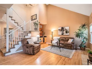 Photo #3: 6830018 Listing