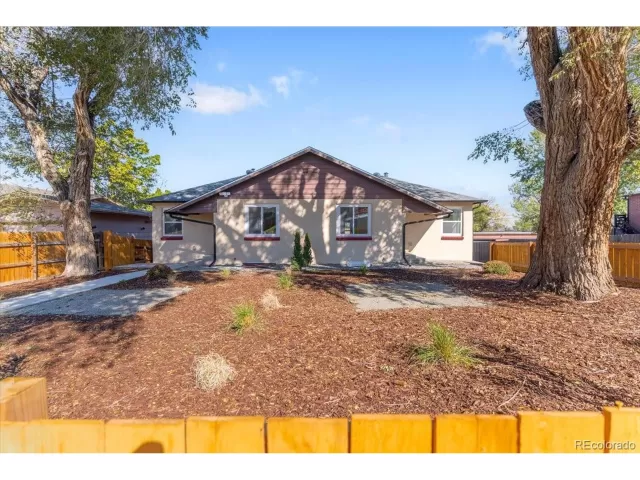 MLS: 6831216 Condo For Sale